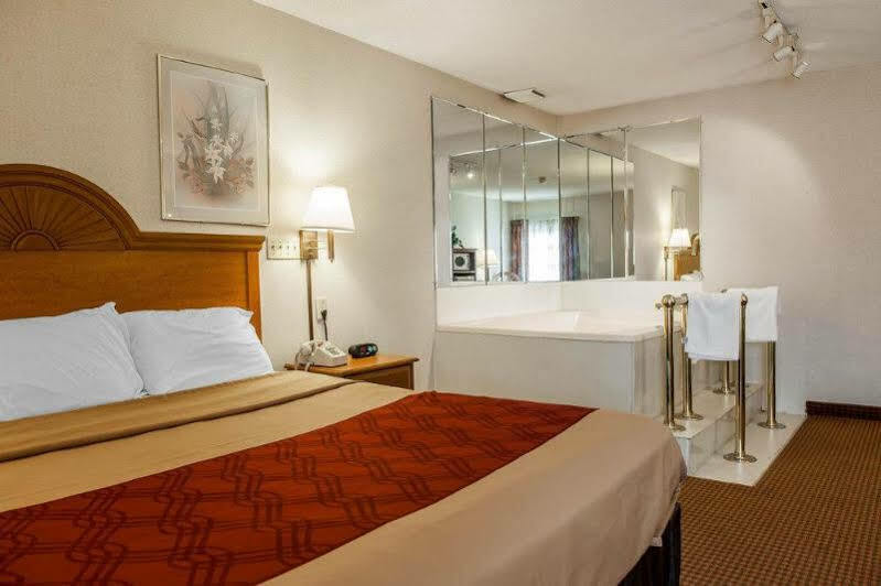 Baymont By Wyndham Lebanon In Villa Kültér fotó
